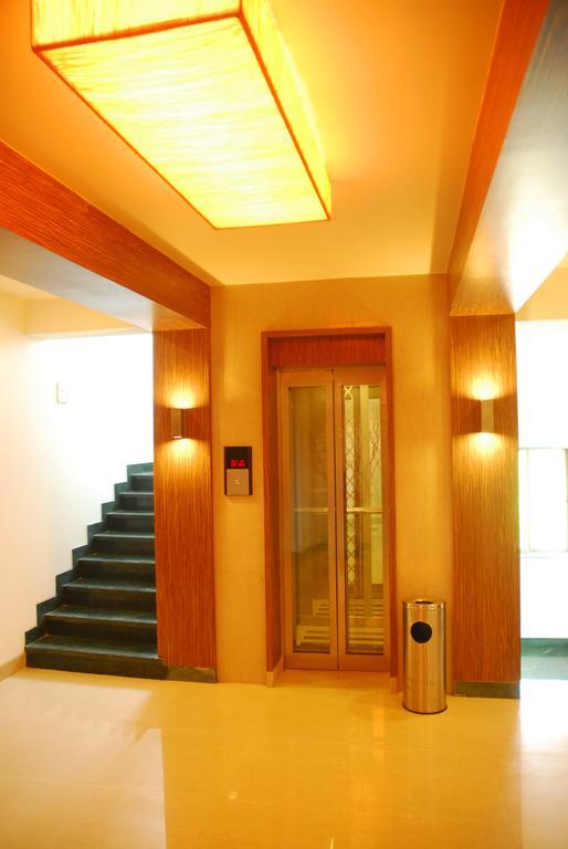 Hotel Mourya Residency Thane Extérieur photo