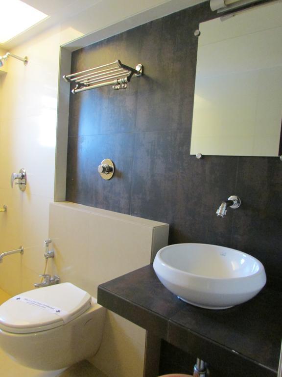 Hotel Mourya Residency Thane Extérieur photo