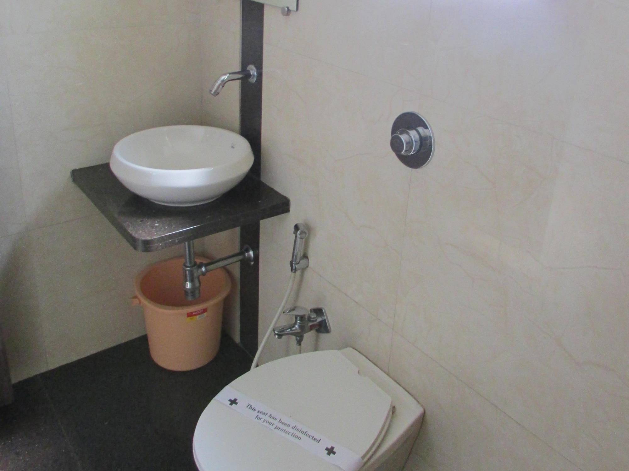 Hotel Mourya Residency Thane Extérieur photo