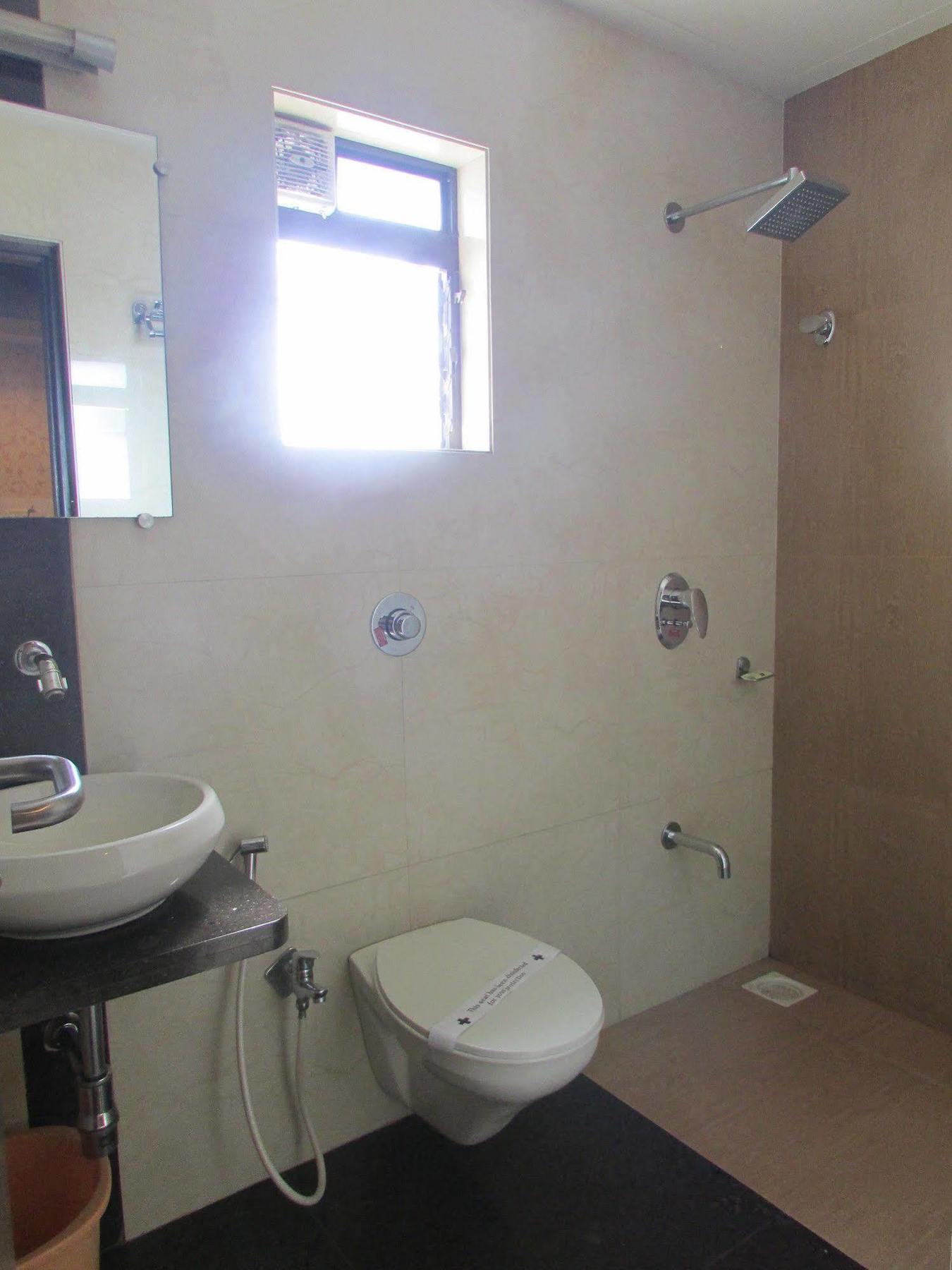 Hotel Mourya Residency Thane Extérieur photo