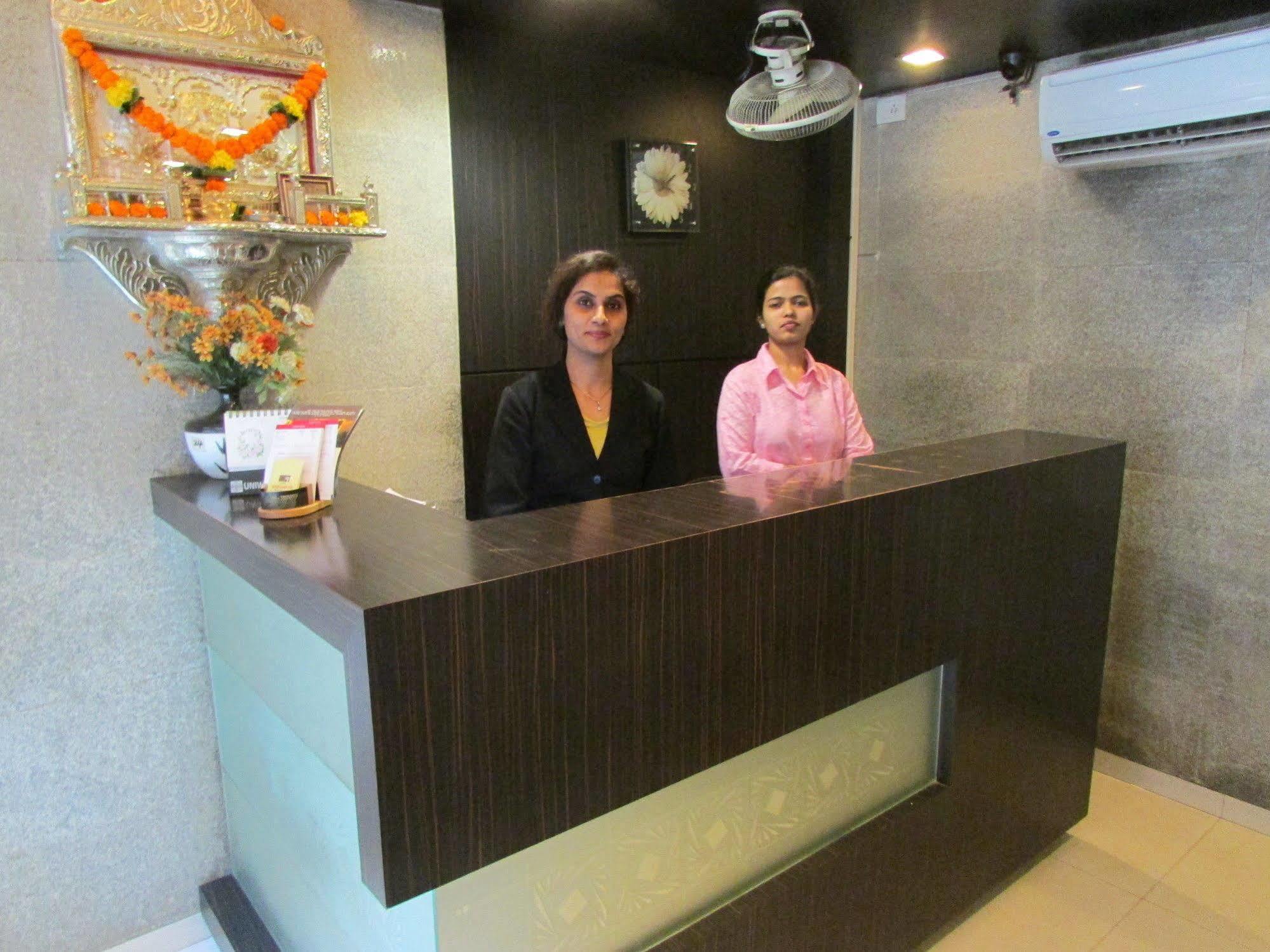 Hotel Mourya Residency Thane Extérieur photo