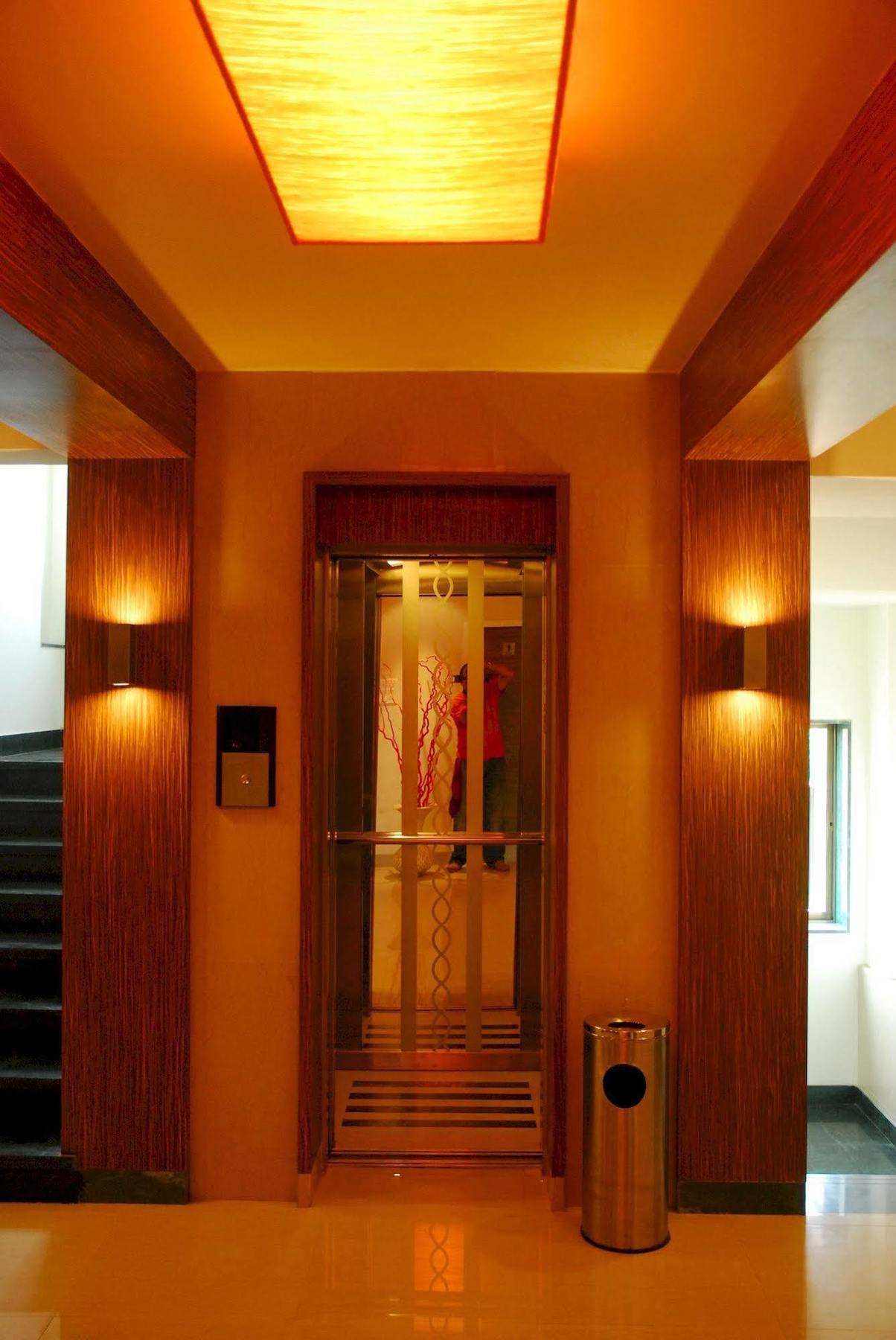 Hotel Mourya Residency Thane Extérieur photo